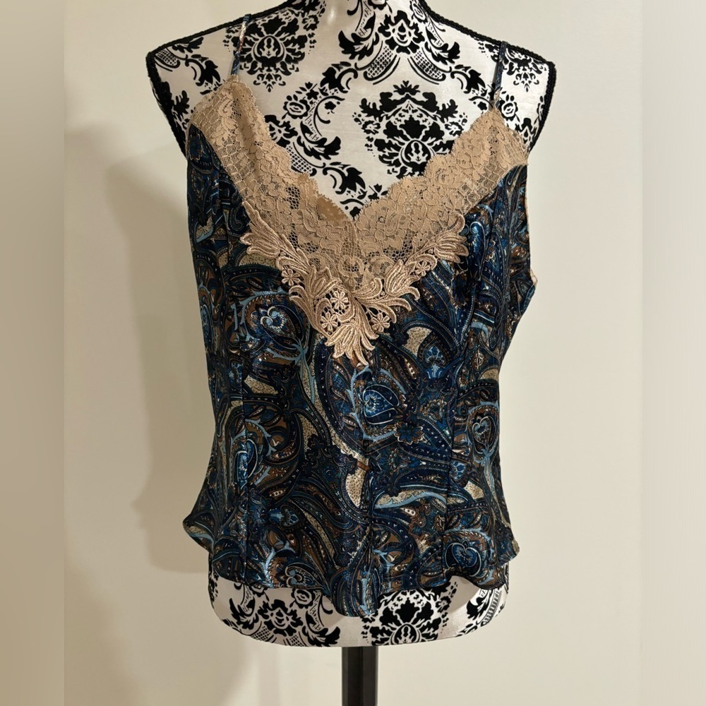 Victoria’s Secret Lingerie top​​​​​​​​​​​​​​​​​​​​​​​​​